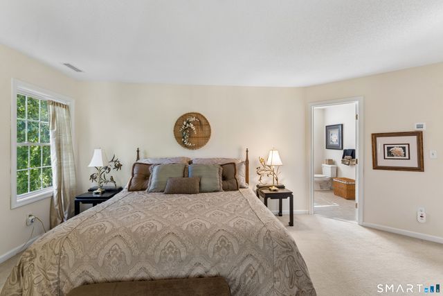 285 Mallard Drive, Orange, CT 06477