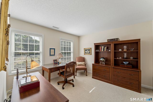 285 Mallard Drive, Orange, CT 06477