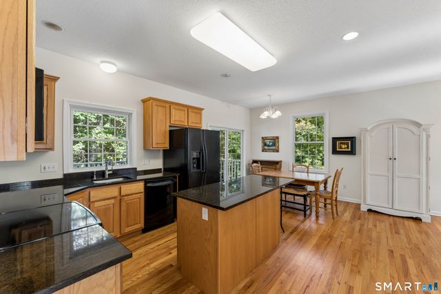 285 Mallard Drive, Orange, CT 06477