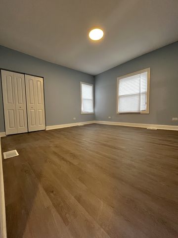 320 N Menard Avenue, Chicago, IL 60644