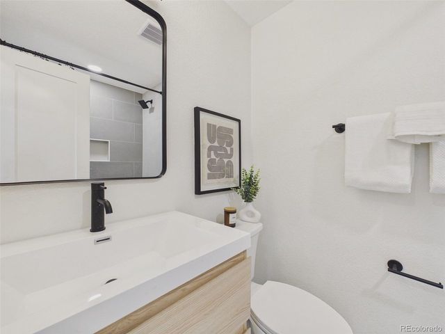 6128 Xenon St, Arvada, CO 80004