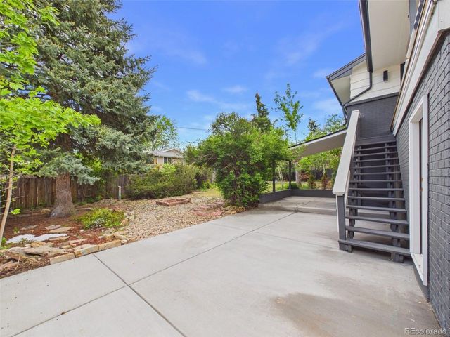 6128 Xenon St, Arvada, CO 80004