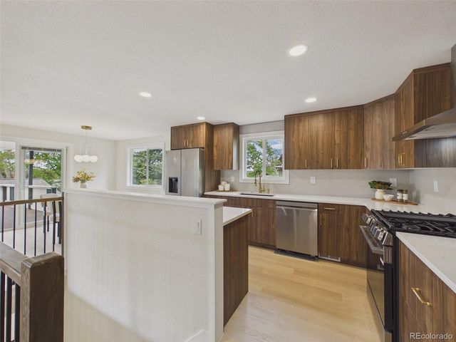 6128 Xenon St, Arvada, CO 80004
