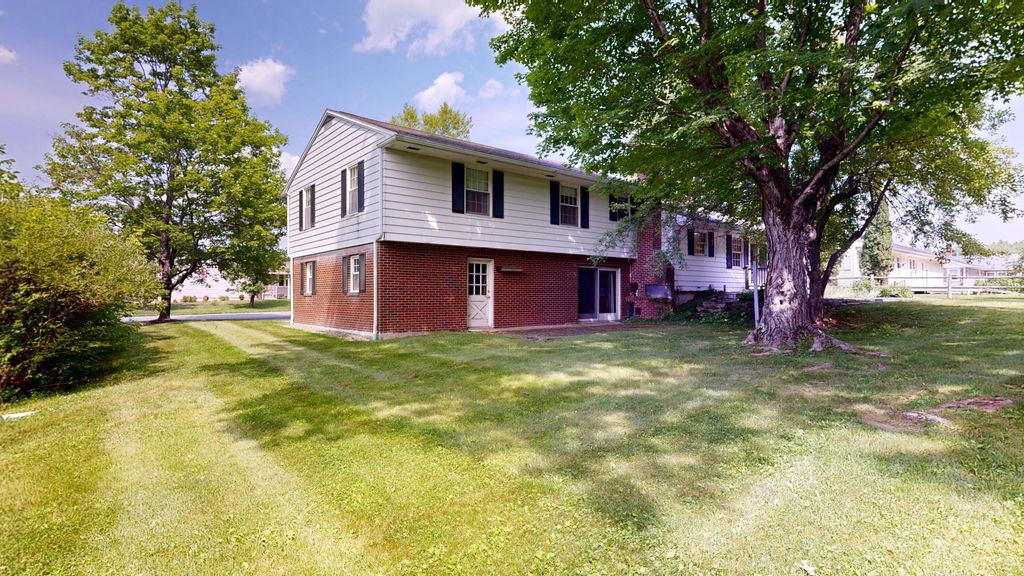 25 Orestis Way, Lewiston, ME 04240 — photo 2