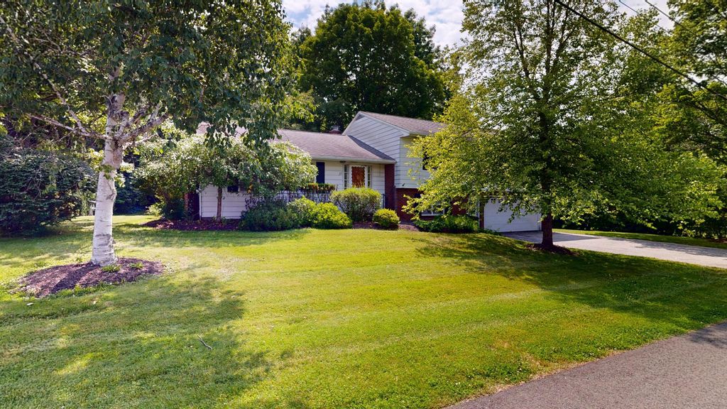 25 Orestis Way, Lewiston, ME 04240 — photo 4