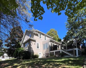 186 Highland Ave, Arlington, MA 02476