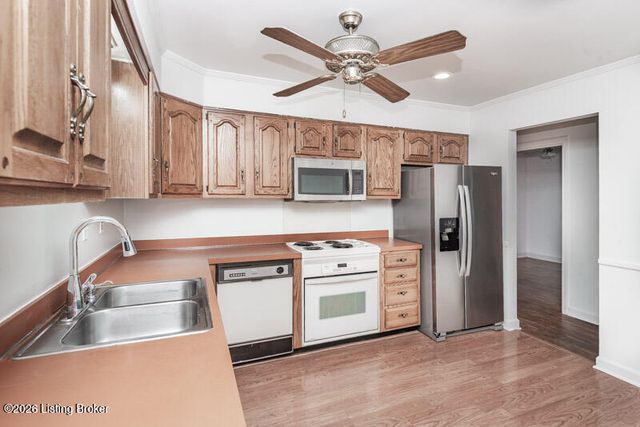 2928 Klondike Ln, Louisville, KY 40218
