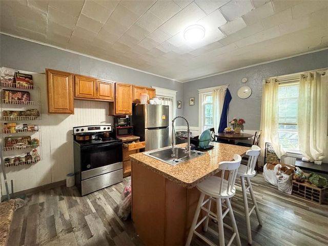 60 Maria Street, Rochester, NY 14621