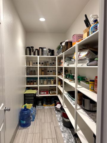 10005 W Atrio Cir, Elk Grove, CA 95757