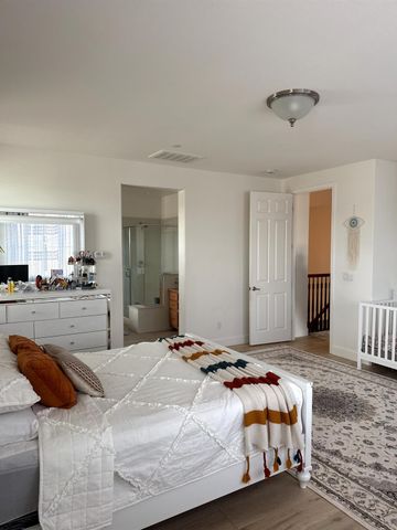 10005 W Atrio Cir, Elk Grove, CA 95757