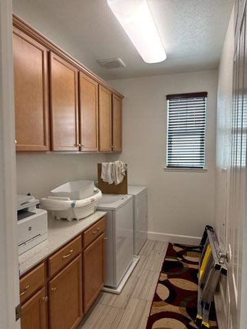 10005 W Atrio Cir, Elk Grove, CA 95757