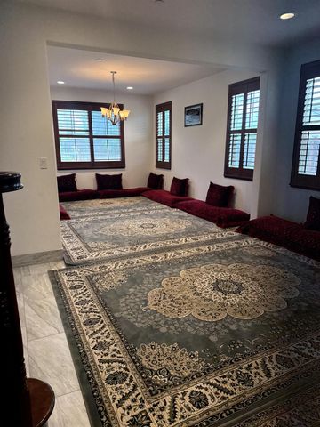 10005 W Atrio Cir, Elk Grove, CA 95757