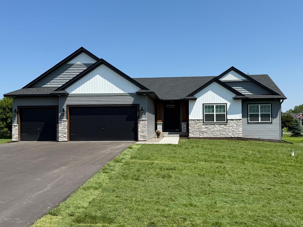 3309 171st Avenue NE, Ham Lake, MN 55304