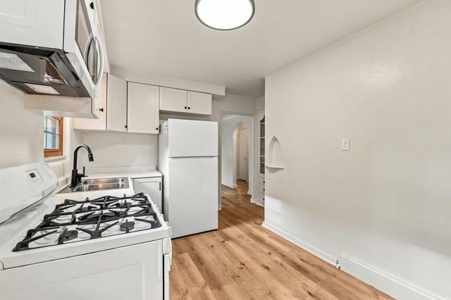 940 CHRISTIANA STREET, Green Bay, WI 54303