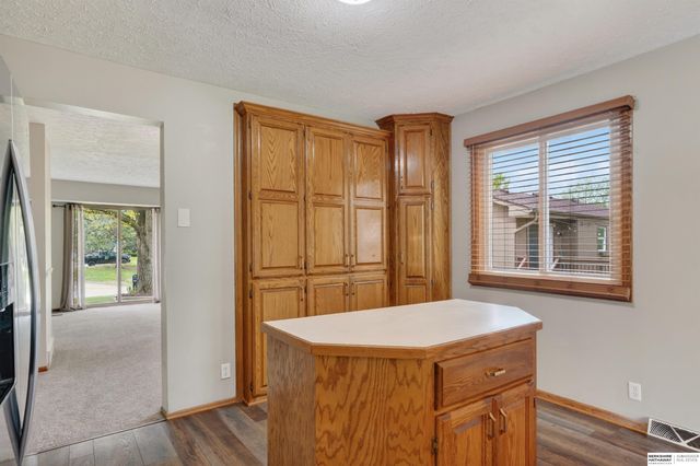 14804 Decatur Plaza, Omaha, NE 68154