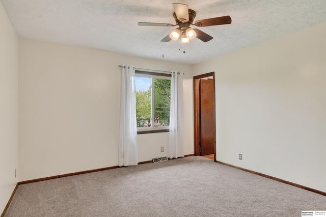14804 Decatur Plaza, Omaha, NE 68154