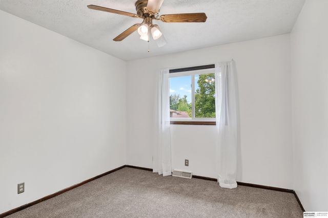 14804 Decatur Plaza, Omaha, NE 68154