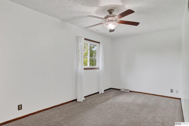 14804 Decatur Plaza, Omaha, NE 68154