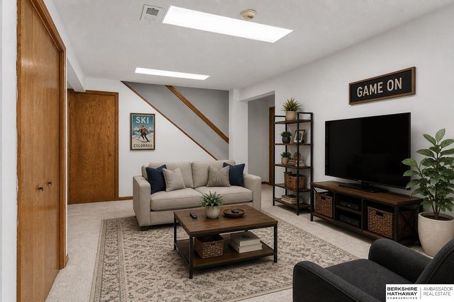 14804 Decatur Plaza, Omaha, NE 68154