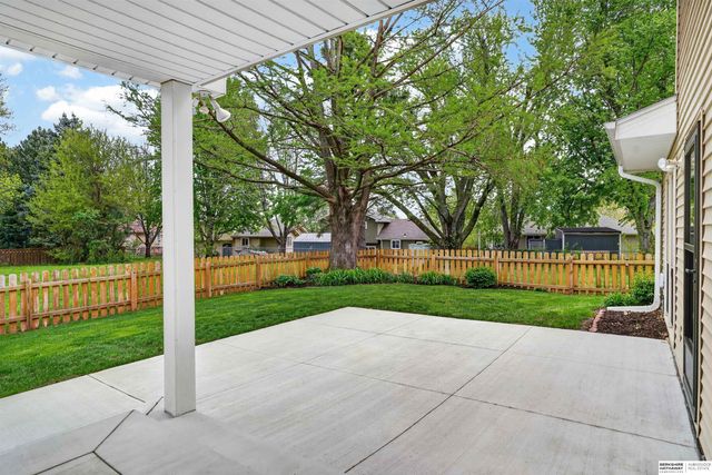 14804 Decatur Plaza, Omaha, NE 68154