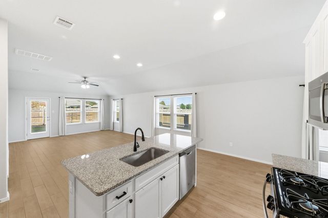 104 Crooked TRL, Bastrop, TX 78602