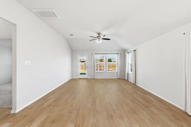 104 Crooked TRL, Bastrop, TX 78602