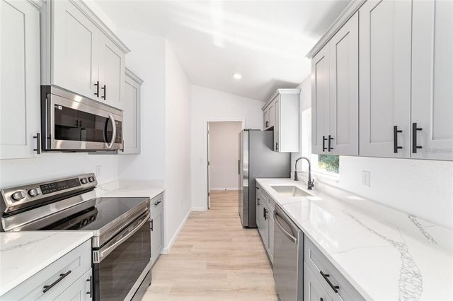 15388 SW 26TH PLACE, Ocala, FL 34481