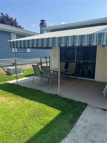 80 Knollwood Drive, Cheektowaga, NY 14227