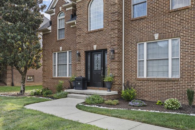 1268 Cape Cod Circle, Lexington, KY 40504