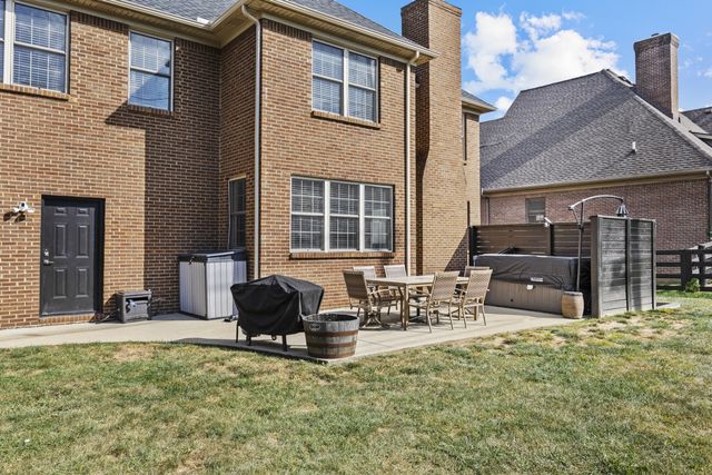 1268 Cape Cod Circle, Lexington, KY 40504