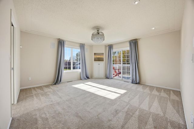 215 51st Avenue E, West Fargo, ND 58078