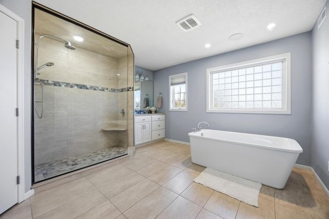 215 51st Avenue E, West Fargo, ND 58078