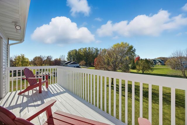 215 51st Avenue E, West Fargo, ND 58078