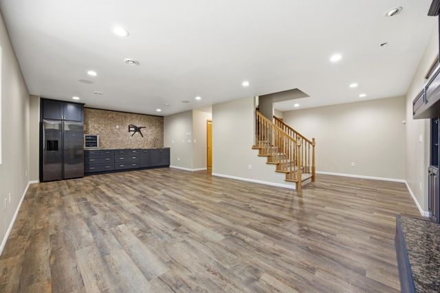 215 51st Avenue E, West Fargo, ND 58078