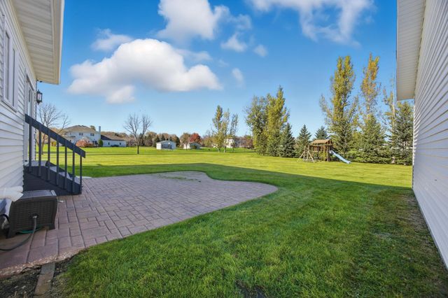 215 51st Avenue E, West Fargo, ND 58078