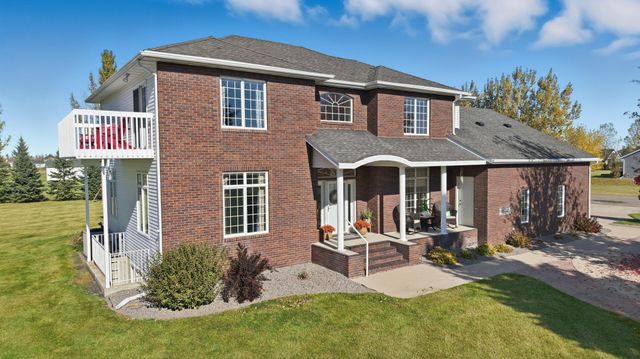 215 51st Avenue E, West Fargo, ND 58078