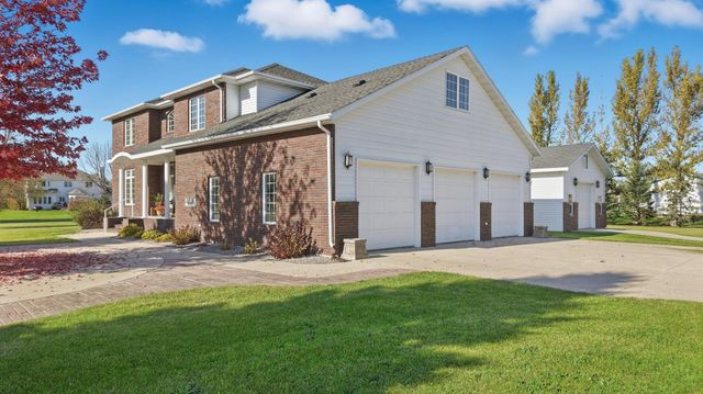 215 51st Avenue E, West Fargo, ND 58078
