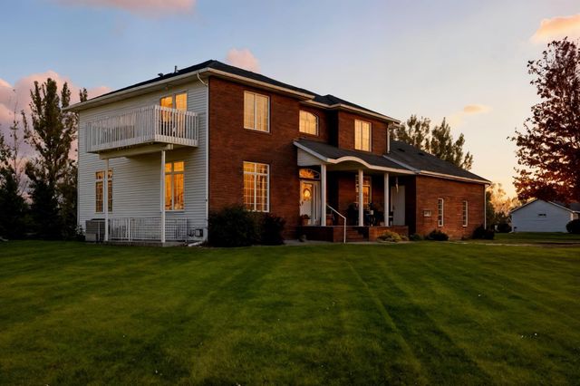 215 51st Avenue E, West Fargo, ND 58078