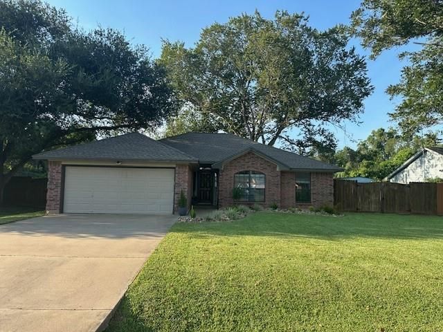 14 Nelson Court, Jones Creek, TX 77541