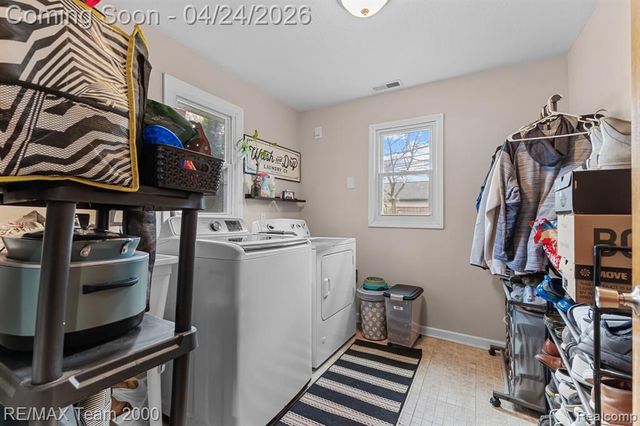 8003 Roosevelt Street, Taylor, MI 48180