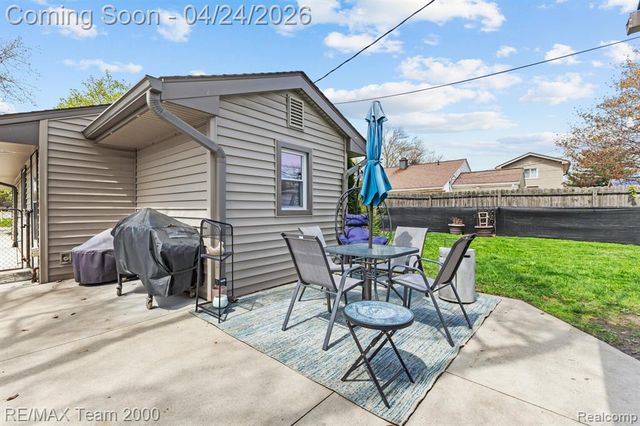 8003 Roosevelt Street, Taylor, MI 48180