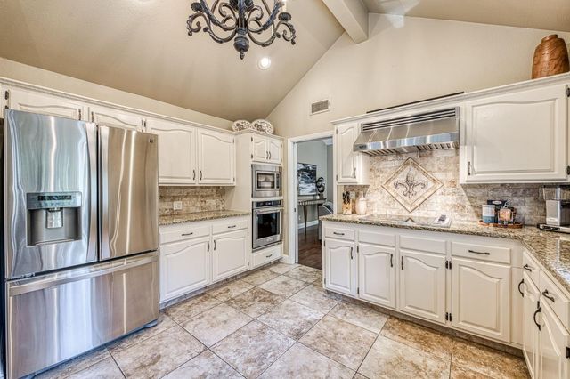 9212 N Maiden Lane, Fresno, CA 93720