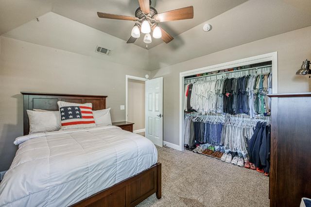 9212 N Maiden Lane, Fresno, CA 93720
