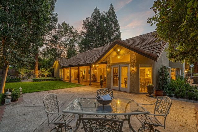 9212 N Maiden Lane, Fresno, CA 93720