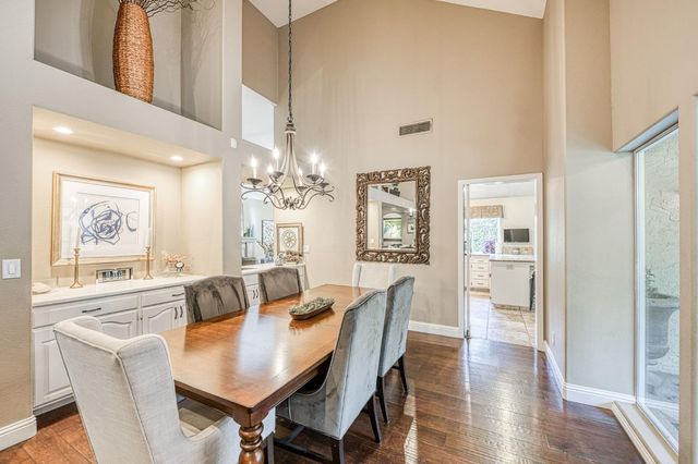 9212 N Maiden Lane, Fresno, CA 93720