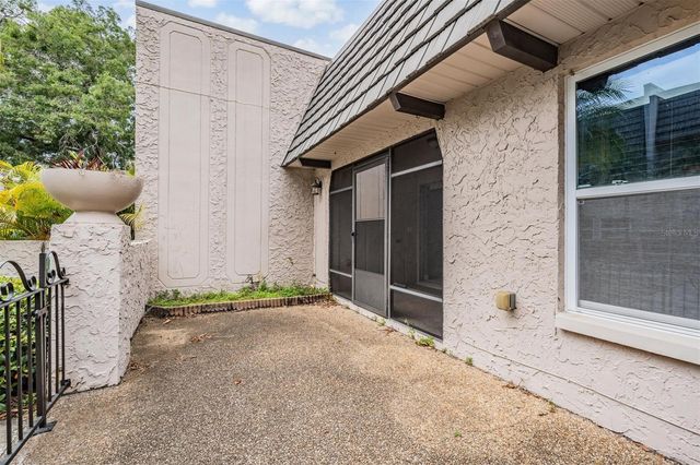 104 CORDOVA GREEN, Seminole, FL 33777