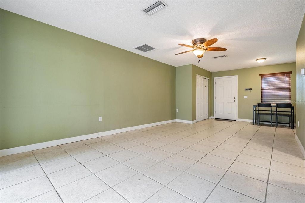 Image 15 of property listing at 104 CORDOVA GREEN, Seminole, FL 33777