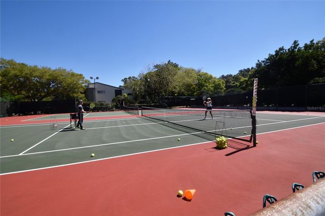 1647 BROOKHOUSE COURT BR146, Sarasota, FL 34231