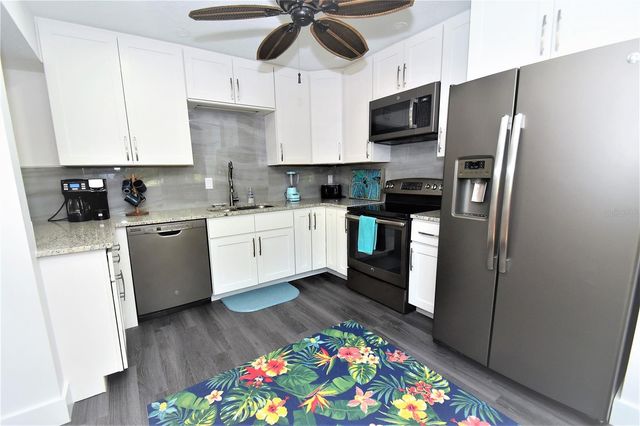 1647 BROOKHOUSE COURT BR146, Sarasota, FL 34231