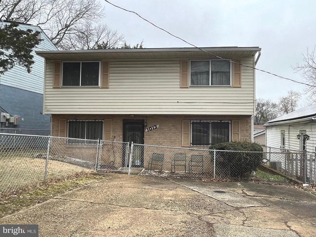 1013 KAYAK AVE, Capitol Heights, MD 20743